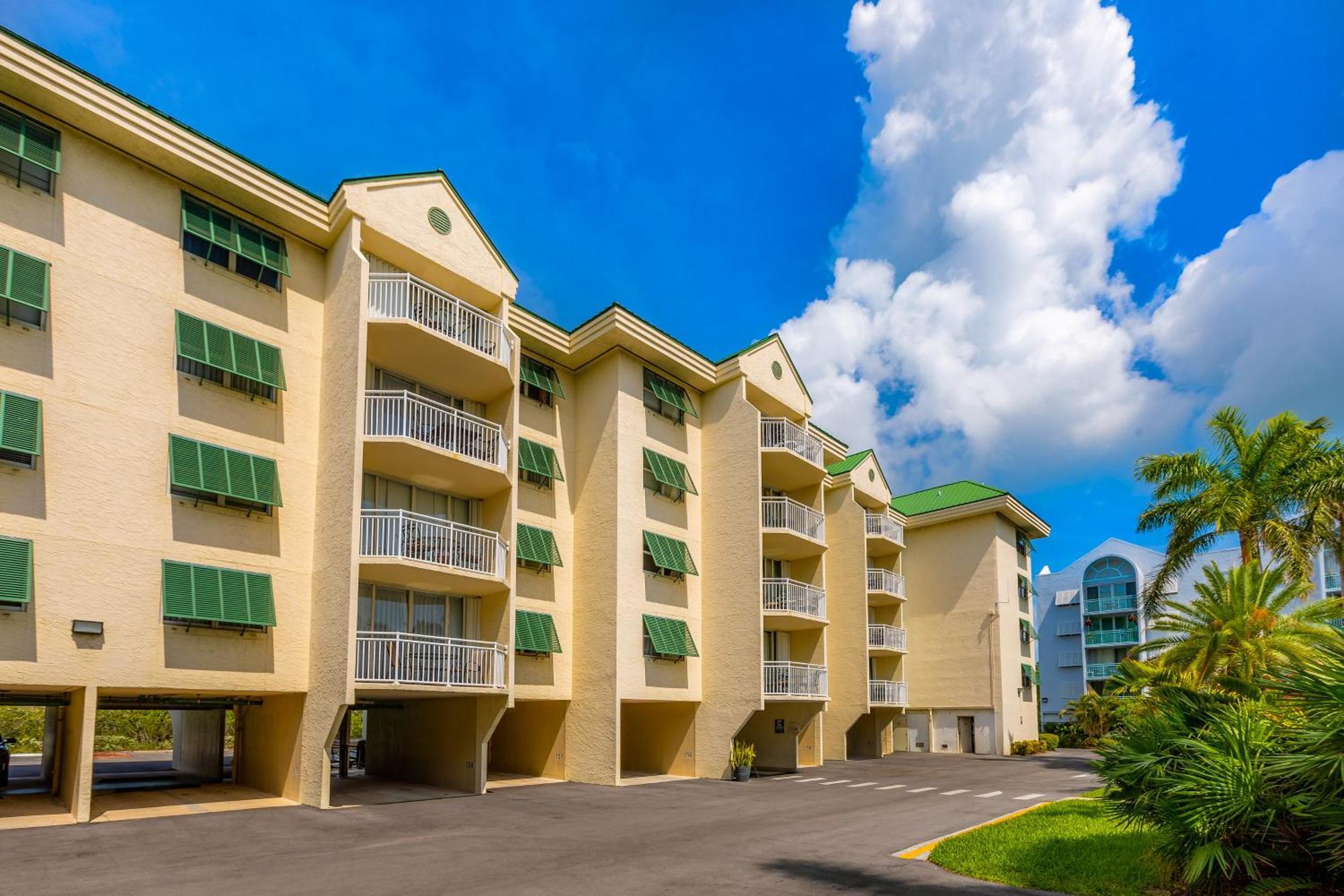 Sunrise Suites Dominican Suite #110 キーウェスト 部屋 写真
