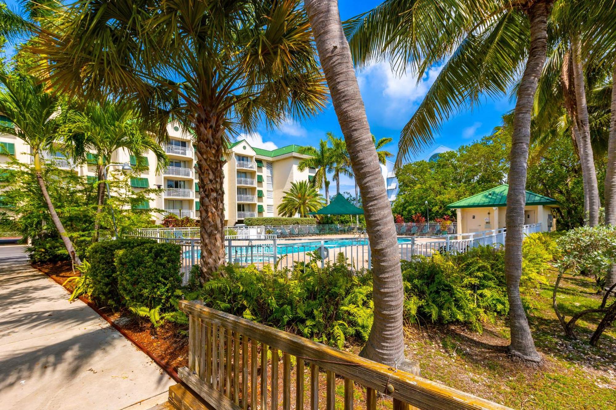 Sunrise Suites Dominican Suite #110 キーウェスト 部屋 写真