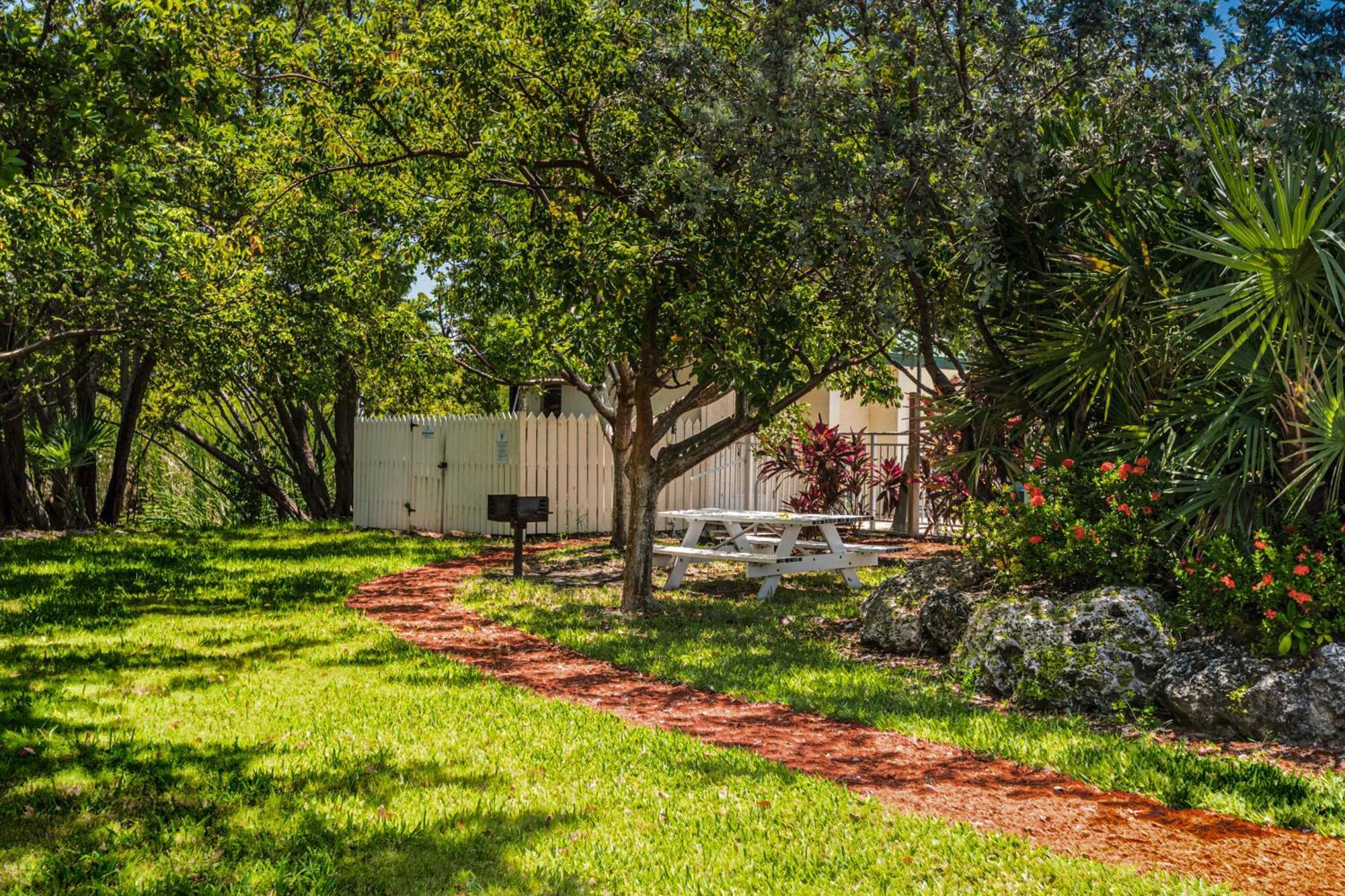 Sunrise Suites Dominican Suite #110 キーウェスト 部屋 写真