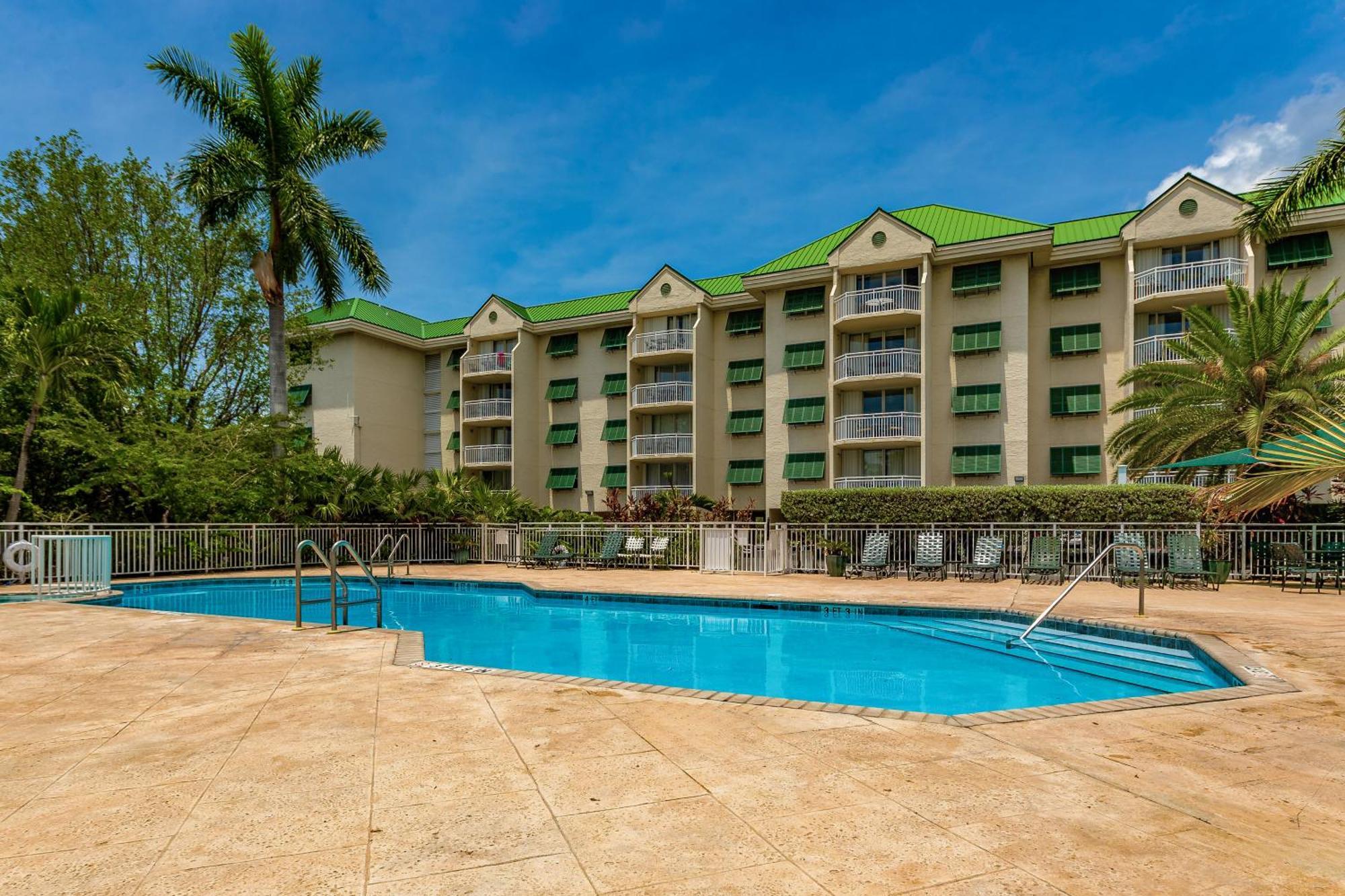 Sunrise Suites Dominican Suite #110 キーウェスト 部屋 写真