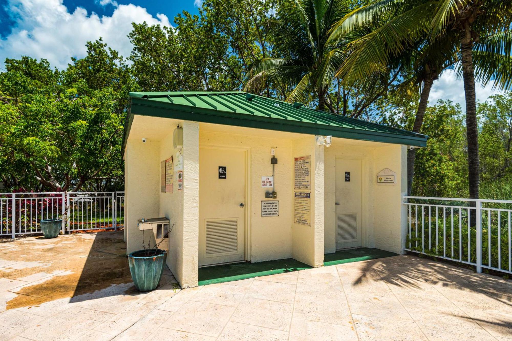 Sunrise Suites Dominican Suite #110 キーウェスト 部屋 写真